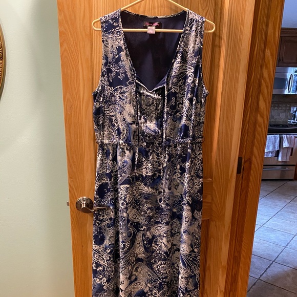 High low dress - Picture 4 of 4